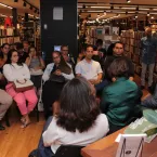 Roda de conversa marca lançamento de livro e revela histórias de transformação e superação; VEJA FOTOS