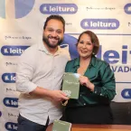 Roda de conversa marca lançamento de livro e revela histórias de transformação e superação; VEJA FOTOS