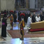 Missa de Ex�quias do papa Francisco come�a no Vaticano