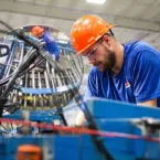 Faturamento industrial sobe 4,7% no 1º tri de 2025, diz CNI