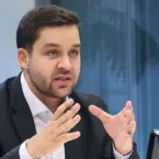 Vice-governador do RJ deixa cargo para assumir vaga no TCE