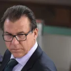 'Estamos fazendo milagre para segurar a economia funcionando', diz Luiz Marinho