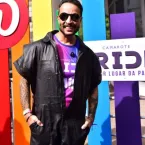 Famosos prestigiam Parada do Orgulho LGBT+ em São Paulo; veja fotos