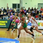 Sampaio Basquete e Sesi Araraquara disputam o quarto jogo da final