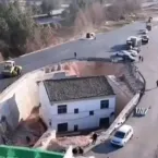 Morador isolado no meio de rodovia finalmente decide se mudar