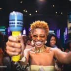 Jornalista cria movimento para celebrar a identidade feminina negra