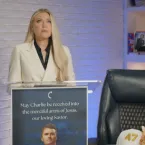 Esposa de Charlie Kirk promete continuar o legado do ativista
