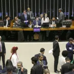 Governo federal enfrenta resistncia no Congresso para aprovar iseno do IR