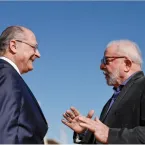 Conversa com Trump: segundo Alckmin, reverter tarifaço do café está na lista de prioridades de Lula