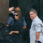Bolsonaro recebe visita de Michelle na PF um dia após a prisão