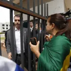 Fl�vio diz que Bolsonaro agradeceu a Tarc�sio e nega atrito com Michelle