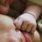 Nasce a primeira filha de Rafa Kalimann e Nattanzinho