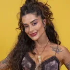 Ex-RBD Alfonso Herrera reage ao vídeo de Milena: "Saudações"