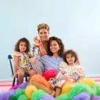 Separada de Nanda Costa, Lan Lahn faz primeira apari��o p�blica em baile de carnaval