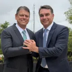 Flávio publica 1ª foto com Tarcísio após discussão sobre candidaturas à Presidência