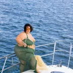 Thais Carla exibe muque na academia ap�s perder 85kg