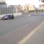 M�ssil iraniano cai ao lado de mulher em cidade de Israel