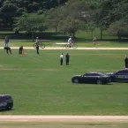 Número 8647 aparece no gramado de Washington em protesto contra Trump