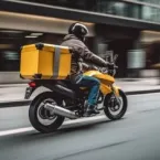 Governo cria crédito fácil para motoqueiros e entregadores
