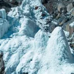 Torres de gelo salvam vilas nas montanhas da Índia