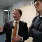 100 hospitais na Rom�nia usam caneta e papel para vencer ataque cibern�tico