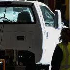 Ford contrata engenheiros humanos de volta após inteligência artificial falhar