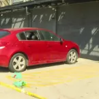 Homem � baleado na sa�da de supermercado no Recreio