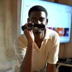 Jovens de favelas do Rio mostram como ganhar dinheiro com a internet