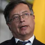 Petro pro�be posse de presidente eleito em base militar