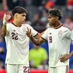 Espanha e Argentina já preparam novos craques para a Copa de 2030