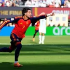 Herói da Espanha, Ferran Torres terá reunião decisiva no Barcelona