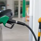 Etanol fica mais barato e ajuda quem tem carro flex