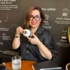 Comerciantes usam redes sociais para atrair clientes e vender mais
