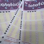 Dois apostadores ganham R$ 802 mil cada na Lotofácil 3742