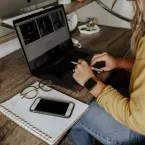 UFMS abre vagas para cursos gratuitos de idiomas e certifica��o em portugu�s