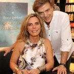 Bruna Lombardi completa 75 anos com novo livro e beleza que encanta gera��es