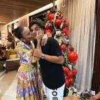 Ivete Sangalo curte balada na França com novo namorado e filho