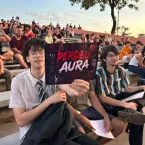 Cidade premia com R$ 267 o grande vencedor do 1� campeonato de 'farmar aura'