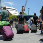 Brasil é o 4º país que mais recebeu turistas estrangeiros, diz OCDE