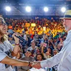 Lula: Quem bate em mulher não vota em mim