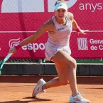 Laura Pigossi vence na Espanha e volta ao top 200 do t�nis