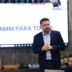 Ex-prefeito muda estatuto da AMM e antecipa elei��o com mandato maior