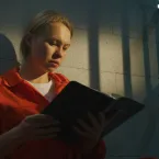 M�e � presa ap�s se recusar a mudar o nome do beb� que 'veio em um sonho'