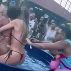 Justi�a condena Tirullipa a pagar R$ 30 mil a mulheres por puxar biqu�nis na 'Farofa da Gkay'