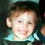 Mãe de menino assassinado exige audiência pública para liberdade do assassino