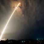 Lixo espacial desgovernado pode esmagar futuras bases humanas na Lua e destruir a humanidade