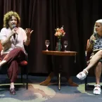 Redes sociais despertam interesse por livros, diz escritora Carla Madeira