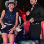 Ana Castela responde recado de Zé Felipe durante show; veja