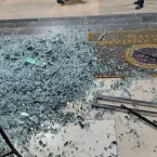 Trio invade hotel e atira contra hóspede em Várzea Grande