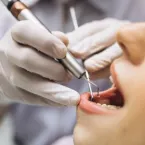 Cientistas da USP criam IA que detecta c�ries em radiografias dent�rias